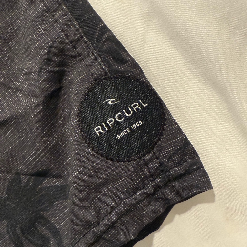 Rip Curl Charcoal Palm Print Shorts - Picture 3 of 3